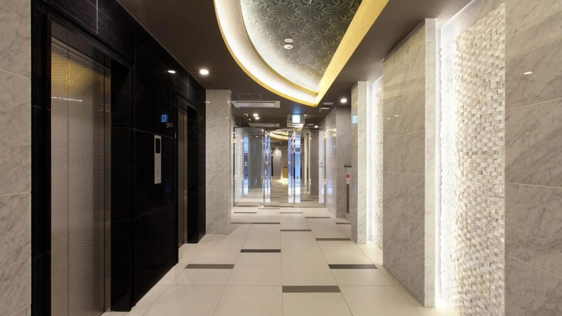 Nihonbashi Luxe Hotel - Vacation Stay 77607V Osaka