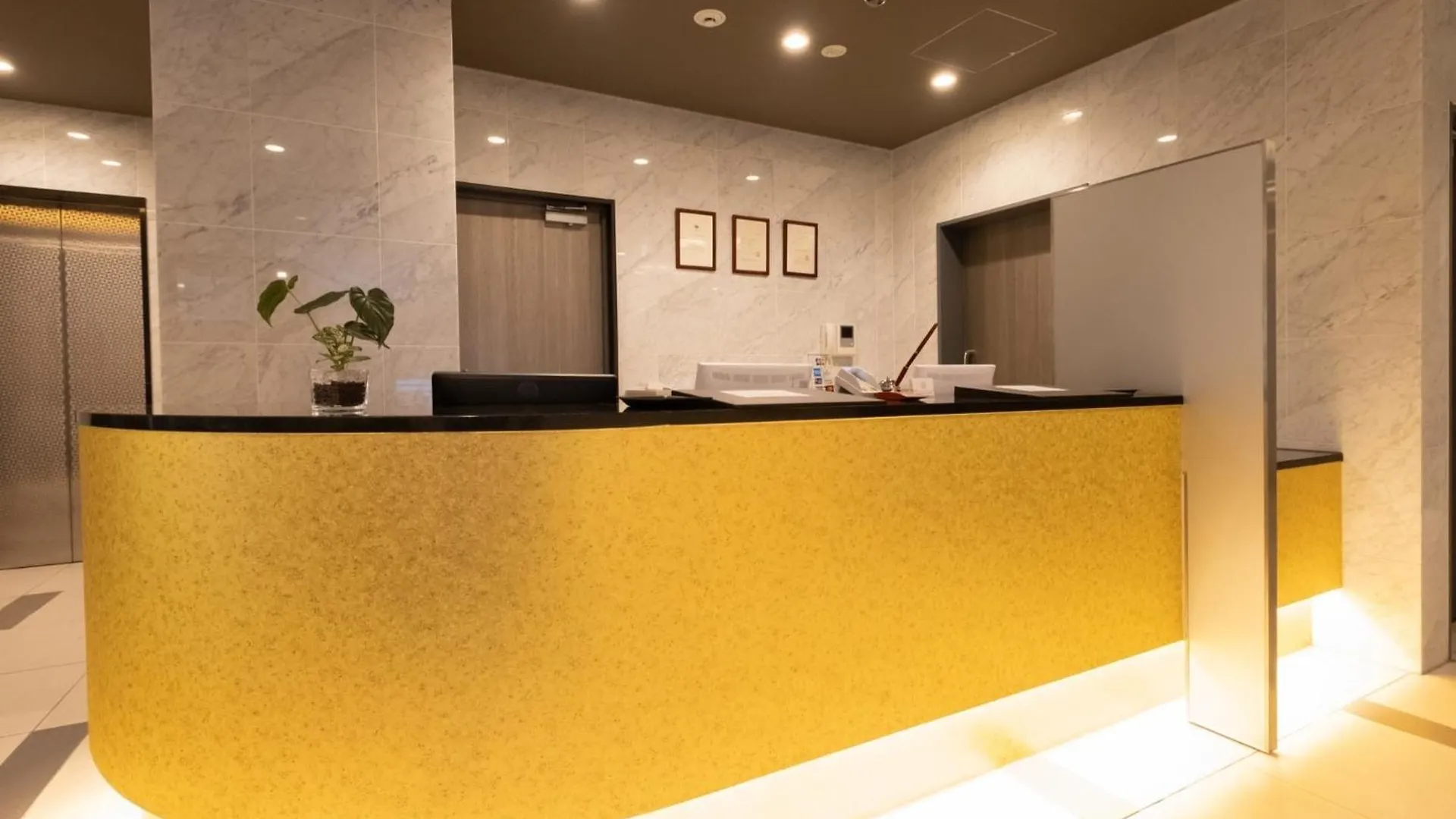 Nihonbashi Luxe Hotel - Vacation Stay 77607V Osaka 0*,